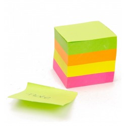 Бумажки для заметок 4x4x4cm Бумажки для заметок 4x4x4cm